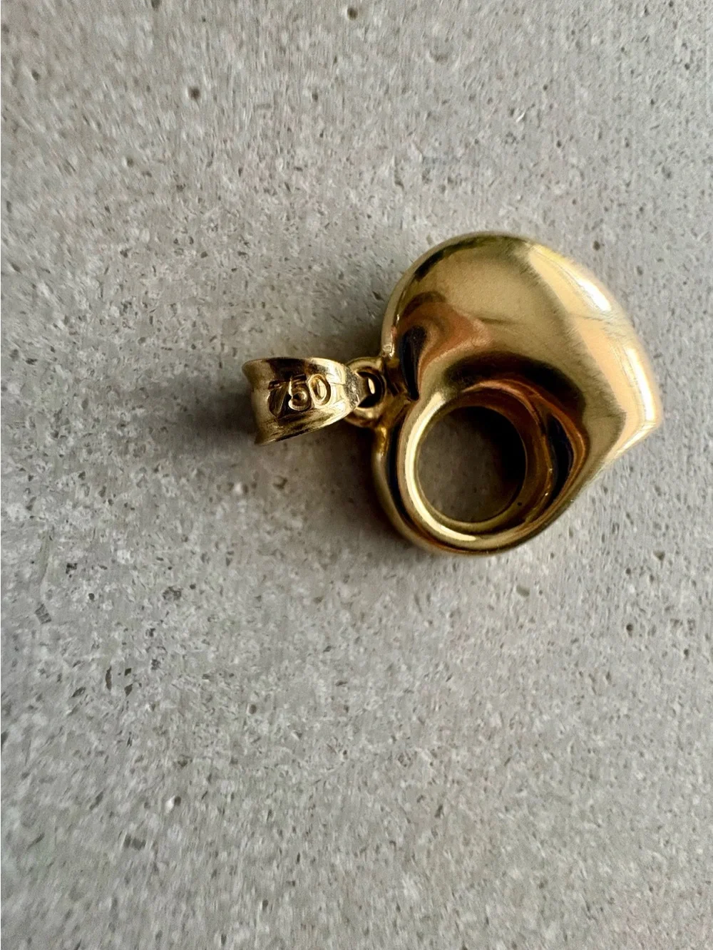 18k Yellow Gold Heart Charm, 1 Gram